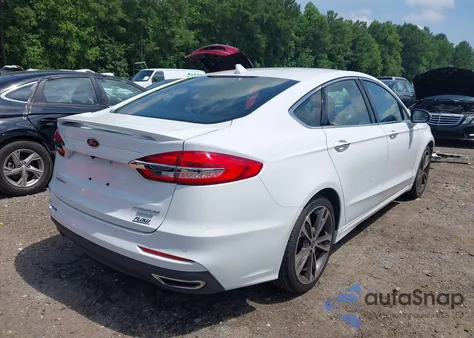 2020 Ford Fusion Titanium z USA, uszkodzony, nr VIN 3FA6P0K98LR173776